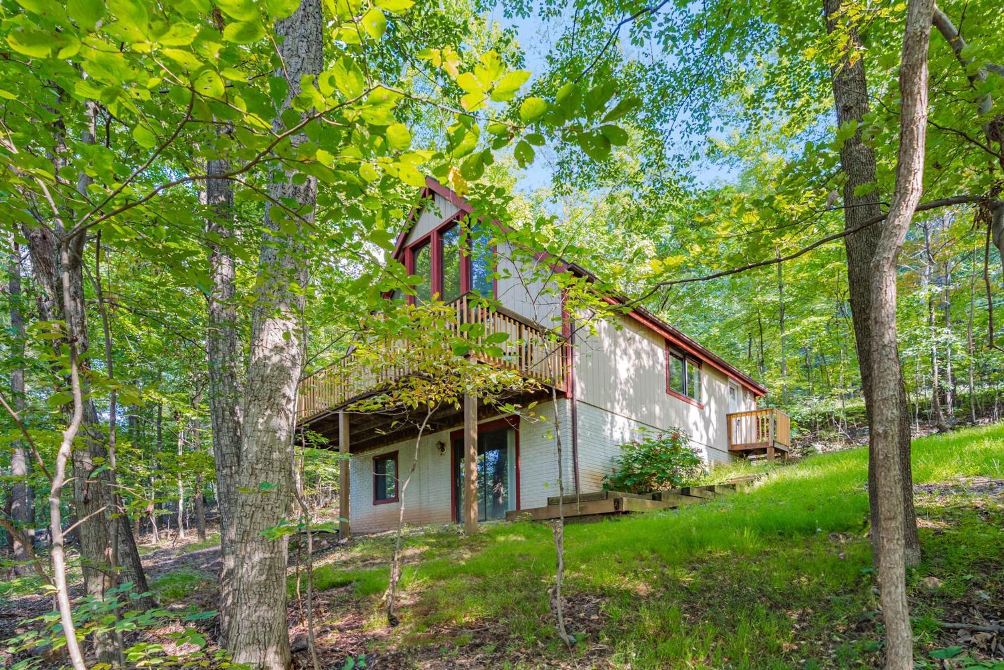 Modern Chalet Cabin W Hot Tub, Deck&Grill, & Wifi! Inwood 外观 照片